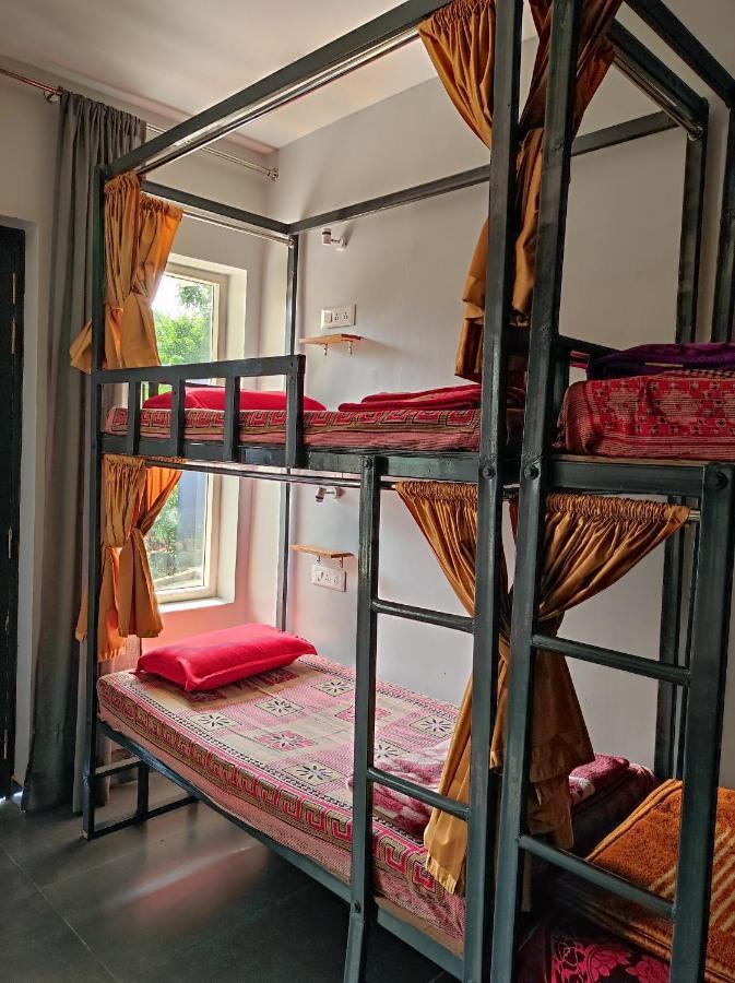 Indian Culture Hostel Rishīkesh Екстериор снимка